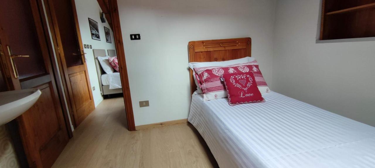 Gavia Cottage Ponte Di Legno Luaran gambar