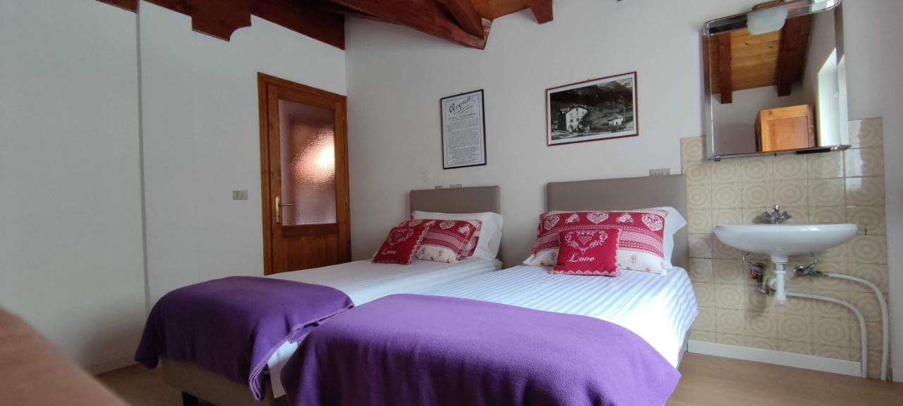 Gavia Cottage Ponte Di Legno Luaran gambar